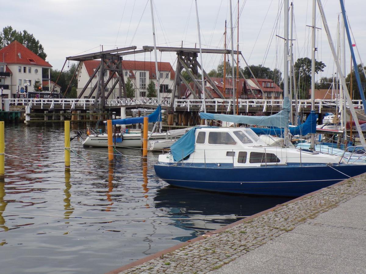 Ferienwohnung Am Greifswalder Bodden 비에크 외부 사진