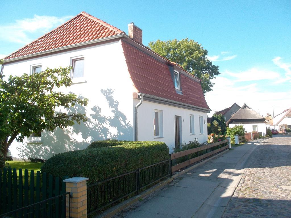 Ferienwohnung Am Greifswalder Bodden 비에크 객실 사진